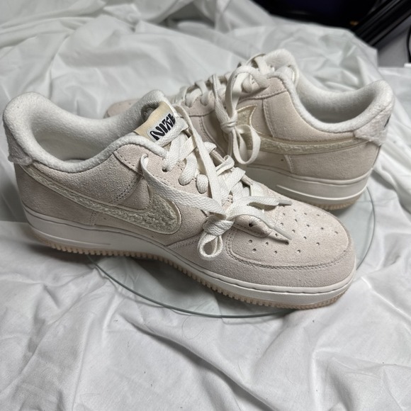 Nike Air Force 1 '07 SE Fleece 8.5 Retro Low Gum Men's Sz 9 DQ7583-001 - Picture 1 of 13